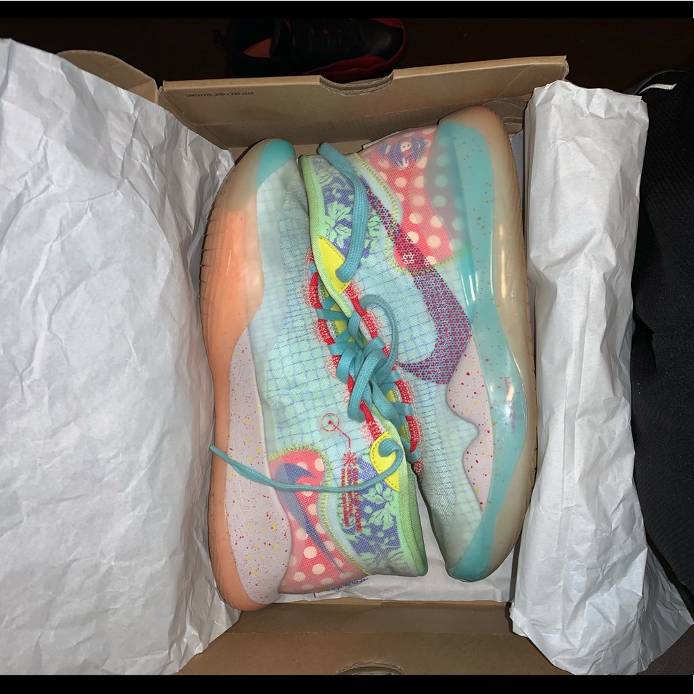 KD 12 ‘EYBL’